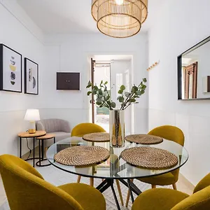 New! Unique 1 Bedroom Apartment- Santa Catarina 42 , Lisboa Portugal