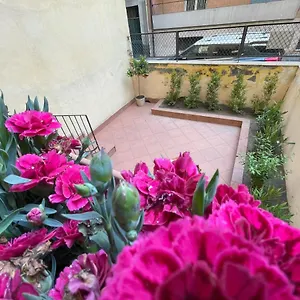 dr-house-apartment.sicilyhotelsitaly.net/